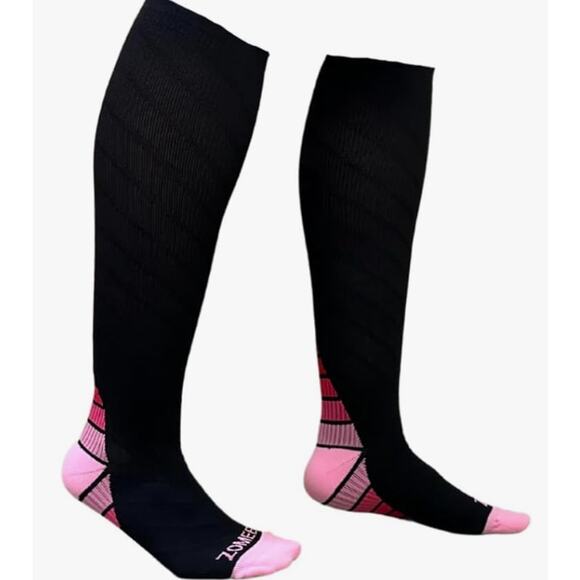 New Zomee Compression Socks Pregnancy Postpartum Size Medium - Picture 1 of 3
